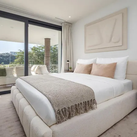 Apartment Luxury With A Private Garden