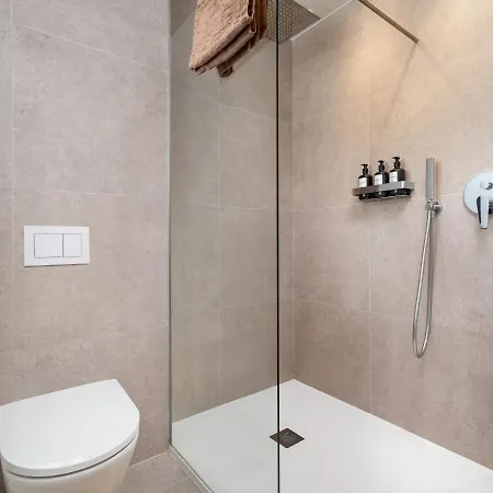 Apartment Luxury With A Private Garden